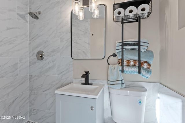 634 S Kellond Place, Tucson, AZ 85710