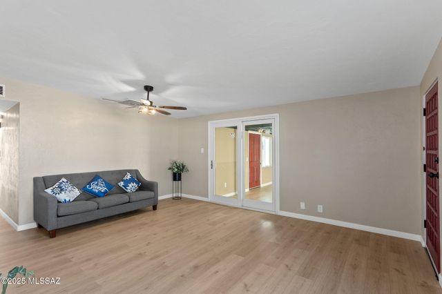 634 S Kellond Place, Tucson, AZ 85710