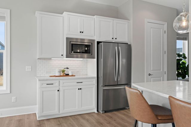 6055 Jewel Lane N, Plymouth, MN 55446