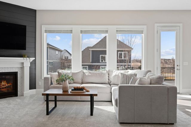 6055 Jewel Lane N, Plymouth, MN 55446