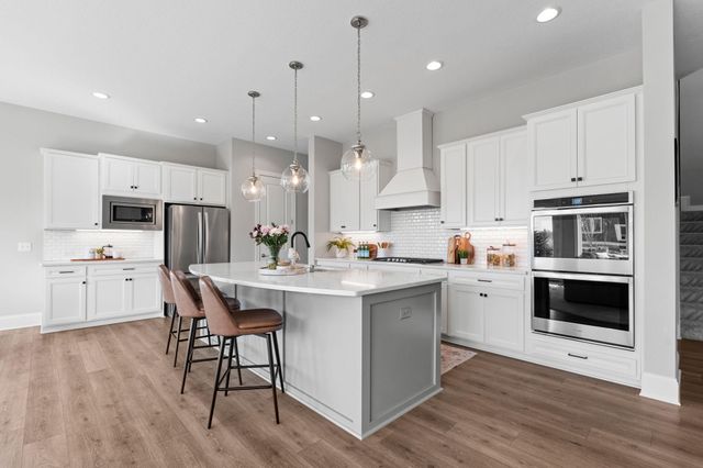 6055 Jewel Lane N, Plymouth, MN 55446