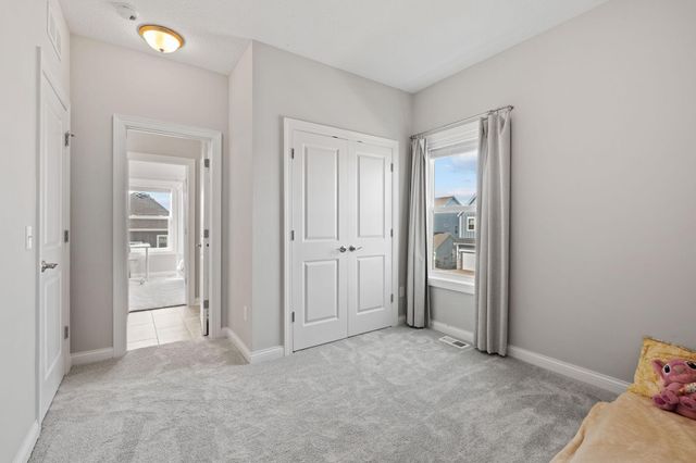 6055 Jewel Lane N, Plymouth, MN 55446