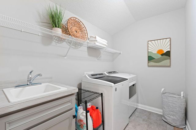 6055 Jewel Lane N, Plymouth, MN 55446