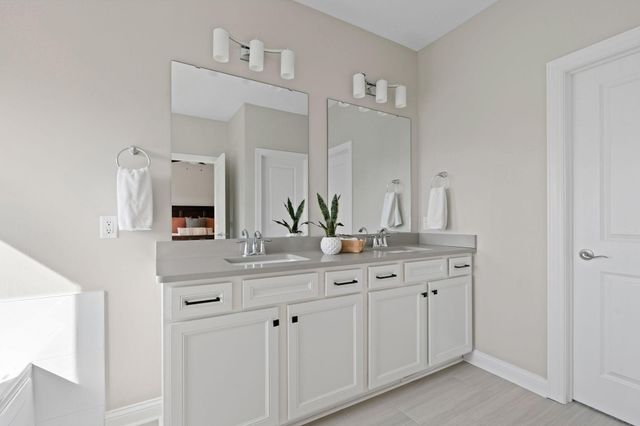 6055 Jewel Lane N, Plymouth, MN 55446