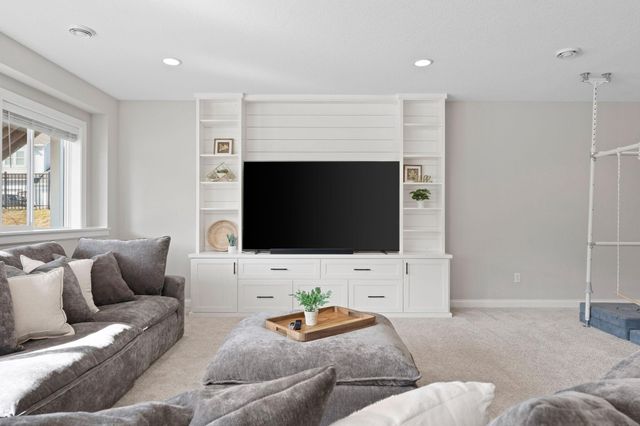 6055 Jewel Lane N, Plymouth, MN 55446