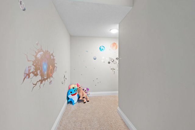 6055 Jewel Lane N, Plymouth, MN 55446