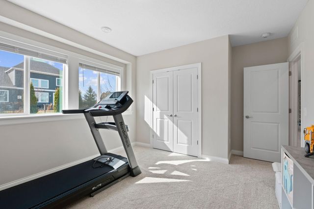 6055 Jewel Lane N, Plymouth, MN 55446