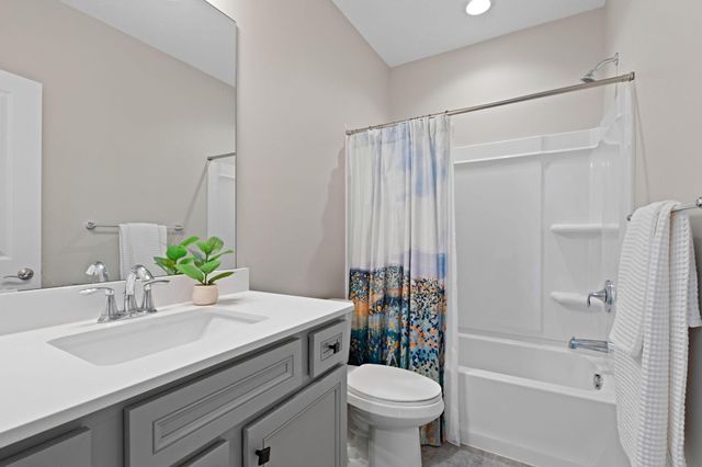 6055 Jewel Lane N, Plymouth, MN 55446