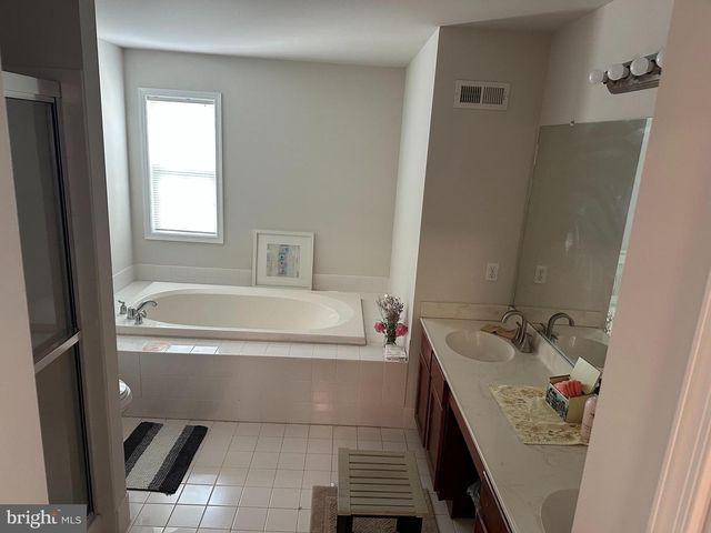 590 HIDDEN LAIR DR, Blue Bell, PA 19422