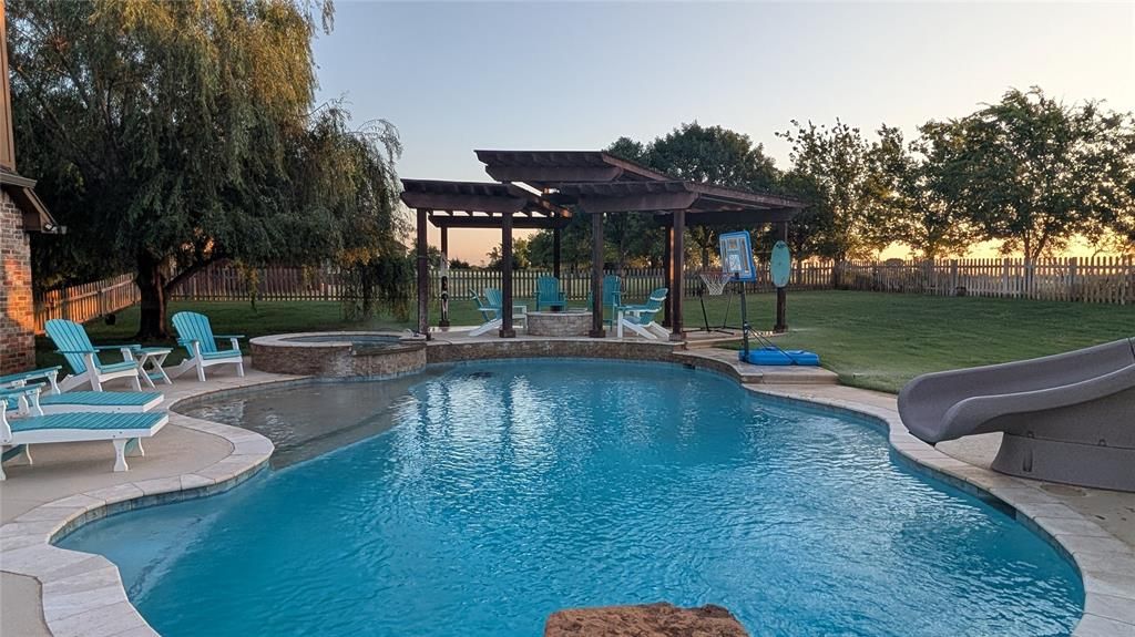 22982 Crossfield Court, Edmond, OK 73025