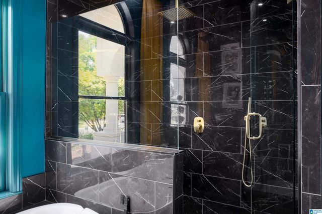 3525 SHANDWICK PLACE, Hoover, AL 35242