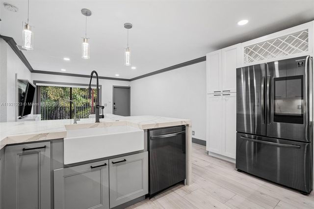 3175 Coral Ridge Dr 3175, Coral Springs, FL 33065