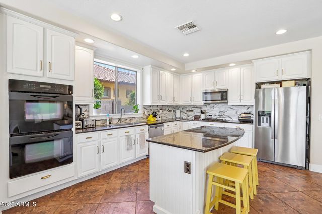 15748 W SHANGRI LA Road, Surprise, AZ 85379