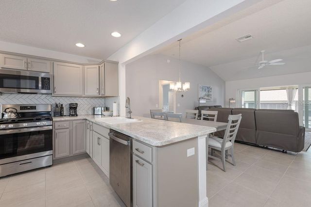 2454 YOUNGMANN LOOP, The Villages, FL 32163