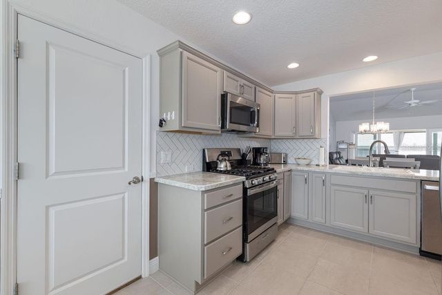 2454 YOUNGMANN LOOP, The Villages, FL 32163