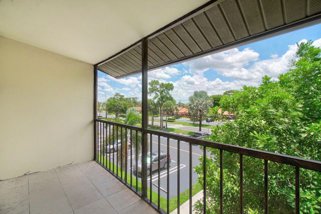 627 Sea Pine Way A3, Greenacres, FL 33415