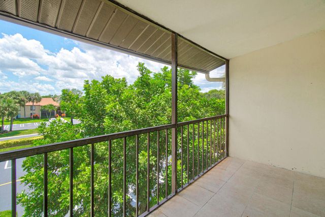 627 Sea Pine Way A3, Greenacres, FL 33415