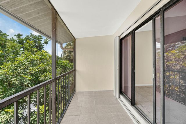 627 Sea Pine Way A3, Greenacres, FL 33415