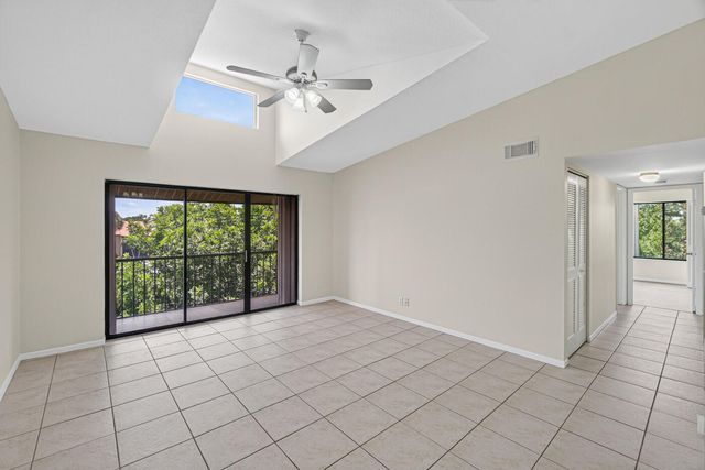 627 Sea Pine Way A3, Greenacres, FL 33415