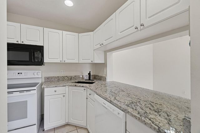627 Sea Pine Way A3, Greenacres, FL 33415