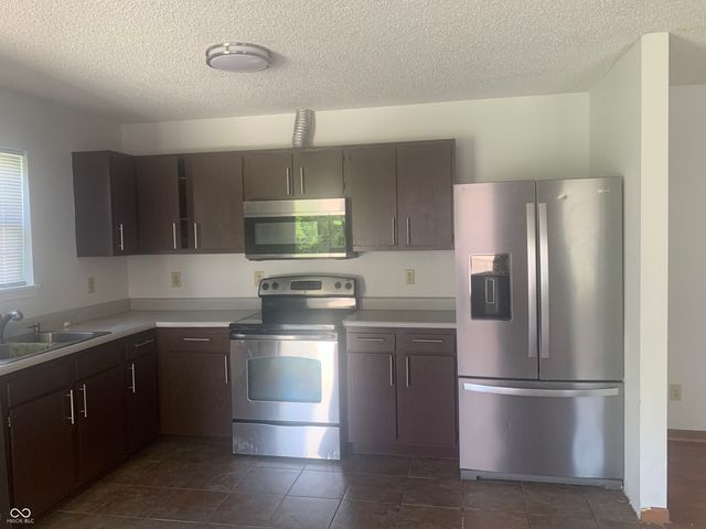 6444 Amick Way, Indianapolis, IN 46268