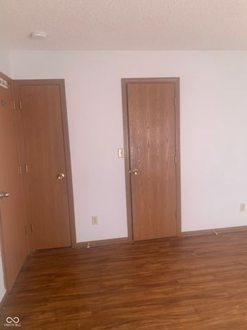6444 Amick Way, Indianapolis, IN 46268