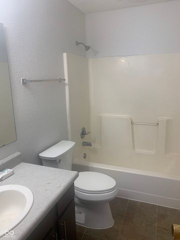 6444 Amick Way, Indianapolis, IN 46268