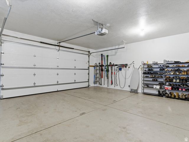 3311 COVE CIR, Layton, UT 84040