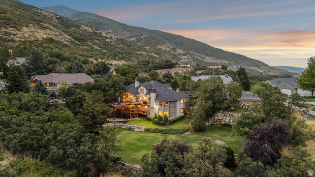3311 COVE CIR, Layton, UT 84040