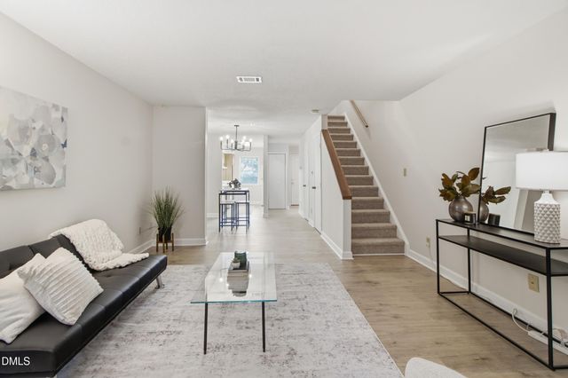 2502 Avent Ferry Road 203, Raleigh, NC 27606