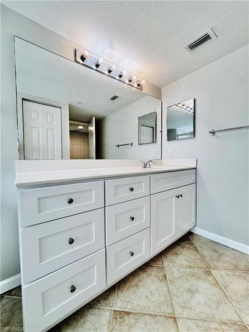 4121 Residence DR 301, Fort Myers, FL 33901