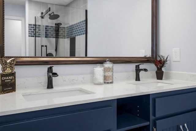 309 S Minter Road, Grain Valley, MO 64029