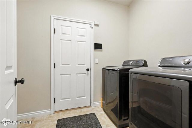 1905 S Bronco Circle, Wasilla, AK 99654