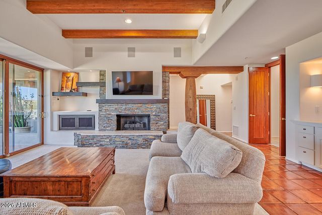 10095 E GRAYTHORN Drive, Scottsdale, AZ 85262