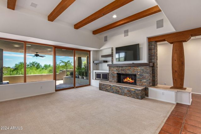 10095 E GRAYTHORN Drive, Scottsdale, AZ 85262