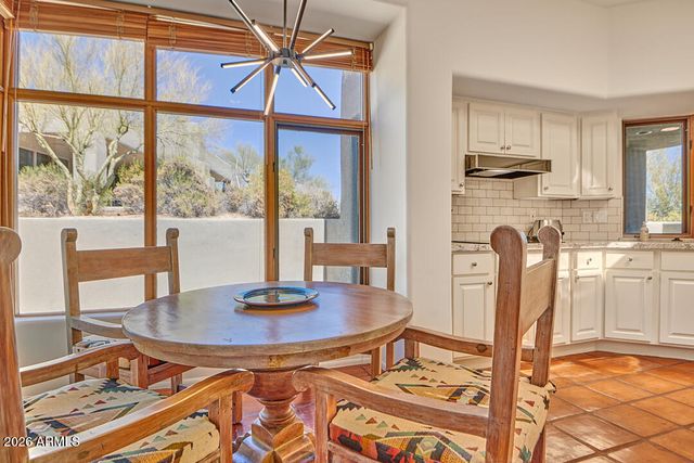 10095 E GRAYTHORN Drive, Scottsdale, AZ 85262