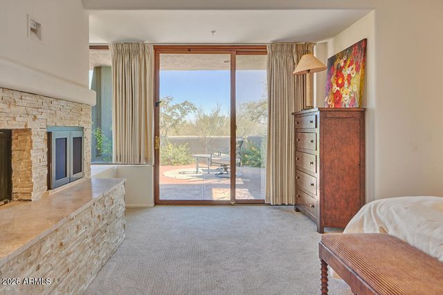 10095 E GRAYTHORN Drive, Scottsdale, AZ 85262
