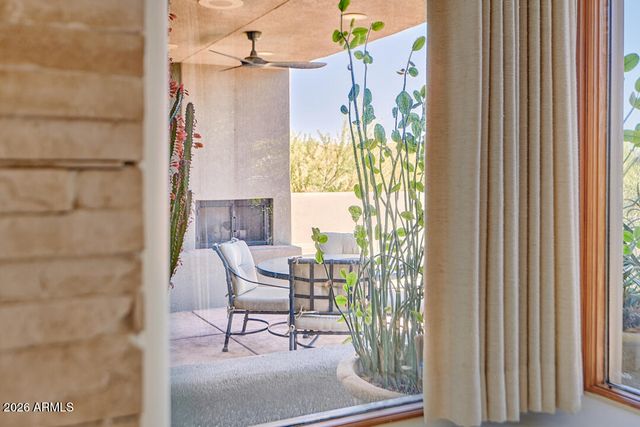 10095 E GRAYTHORN Drive, Scottsdale, AZ 85262