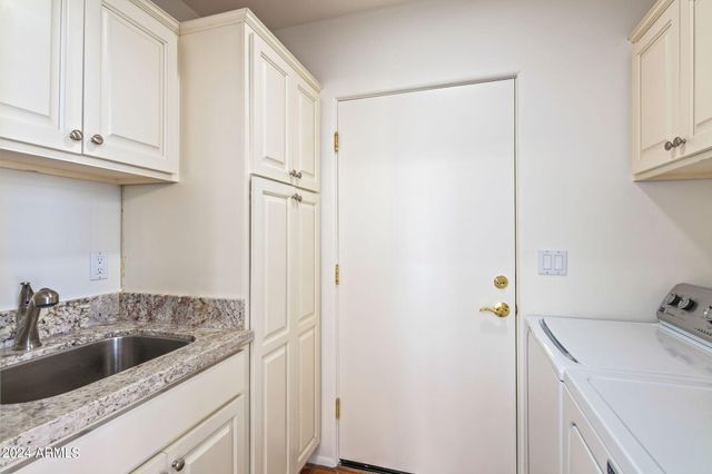 10095 E GRAYTHORN Drive, Scottsdale, AZ 85262