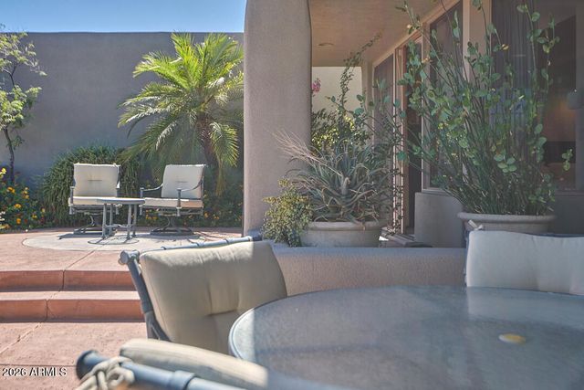 10095 E GRAYTHORN Drive, Scottsdale, AZ 85262