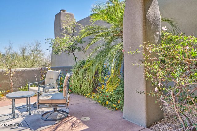 10095 E GRAYTHORN Drive, Scottsdale, AZ 85262