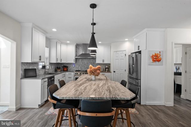 168 SIANNA CIR, Wernersville, PA 19565