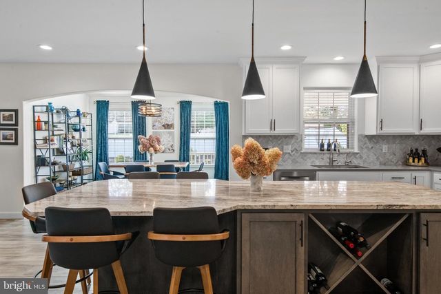 168 SIANNA CIR, Wernersville, PA 19565