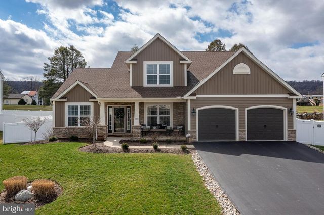 168 SIANNA CIR, Wernersville, PA 19565