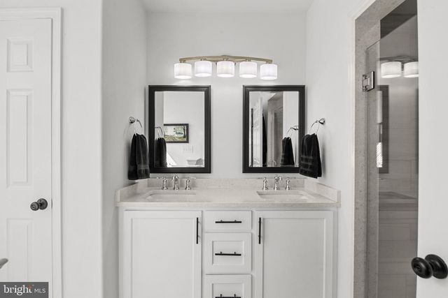 168 SIANNA CIR, Wernersville, PA 19565