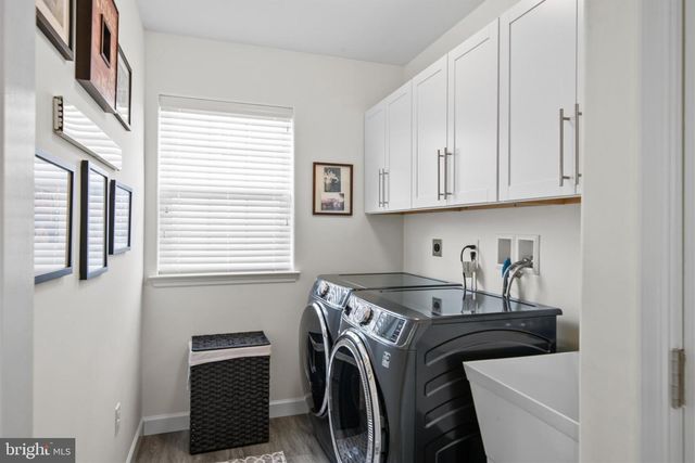 168 SIANNA CIR, Wernersville, PA 19565