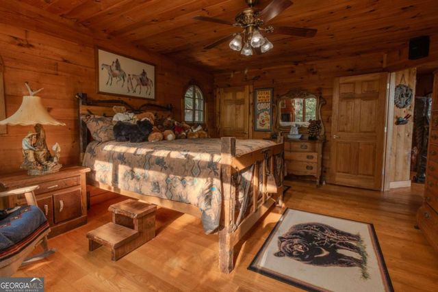 266 Enota Drive, Sautee Nacoochee, GA 30571