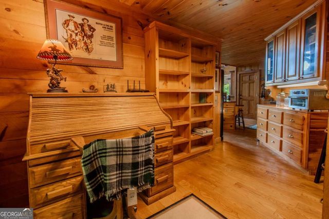 266 Enota Drive, Sautee Nacoochee, GA 30571