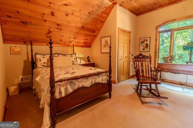 266 Enota Drive, Sautee Nacoochee, GA 30571