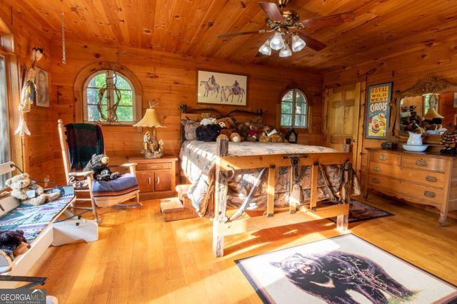 266 Enota Drive, Sautee Nacoochee, GA 30571